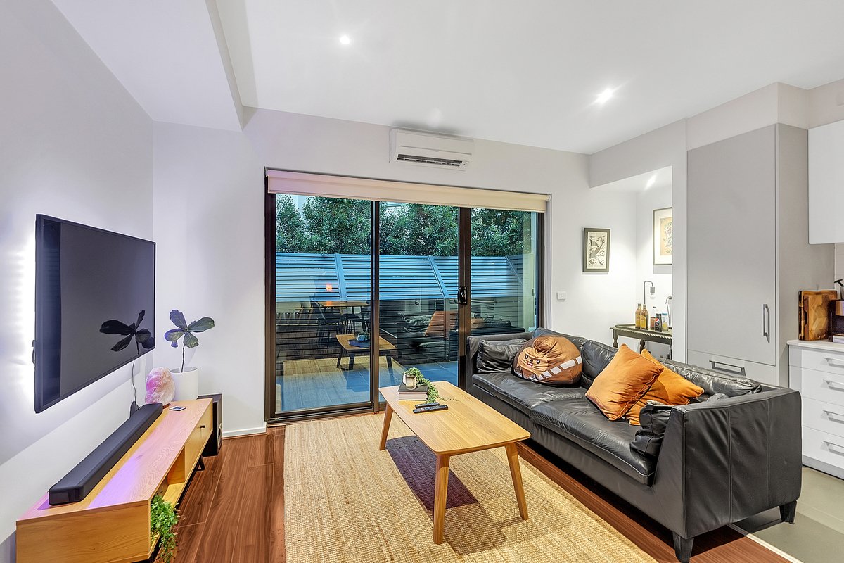 6 / 1161 Nepean Highway Highett - Residential for sale