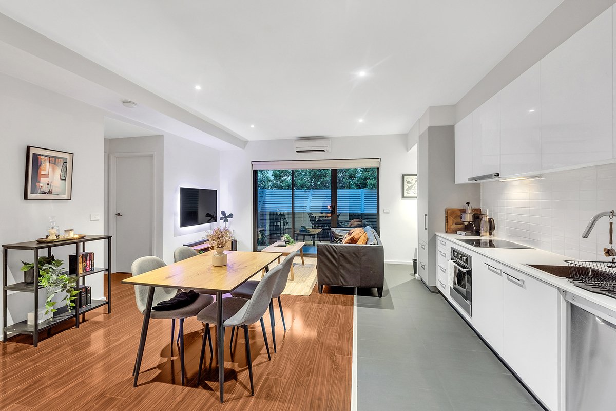 6 / 1161 Nepean Highway Highett - Residential for sale