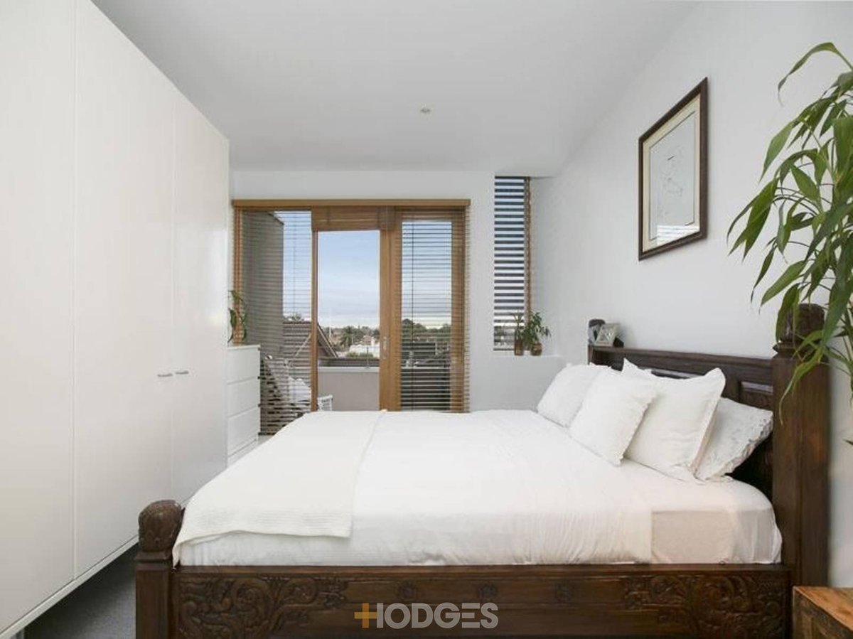 6 / 12 Wyuna Road Caulfield North - Residential for sale