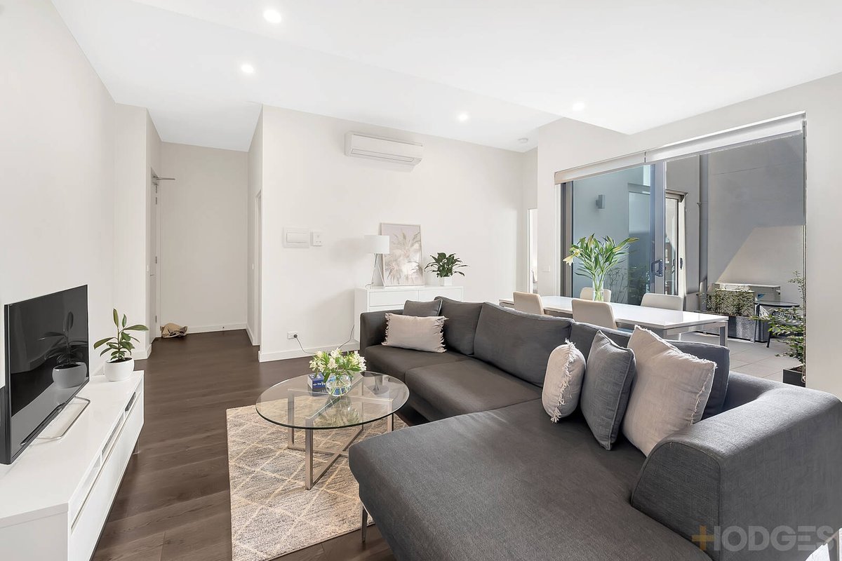 6 / 143 Nepean Highway Aspendale - Residential for sale