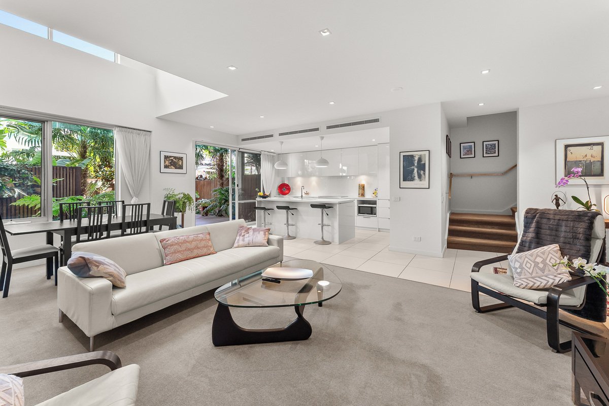 6 / 15 Beach Road Hampton - Residential for sale