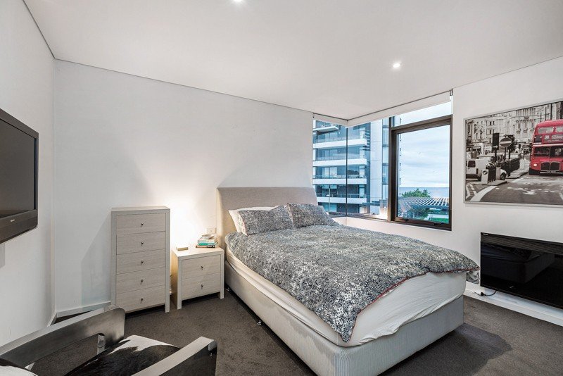 6 / 157 Beach Street PORT MELBOURNE - Residential for sale