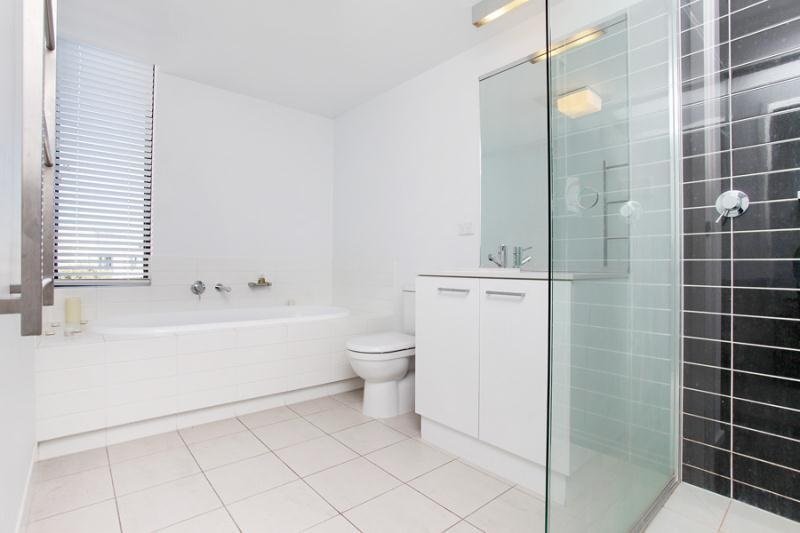 6 / 157 Beach Street PORT MELBOURNE - Residential for sale
