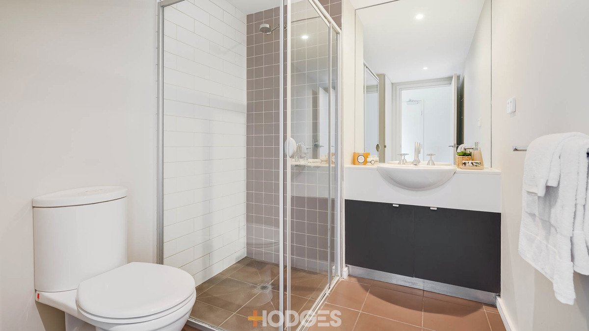6 / 18 Byron Street North Melbourne - Residential for sale