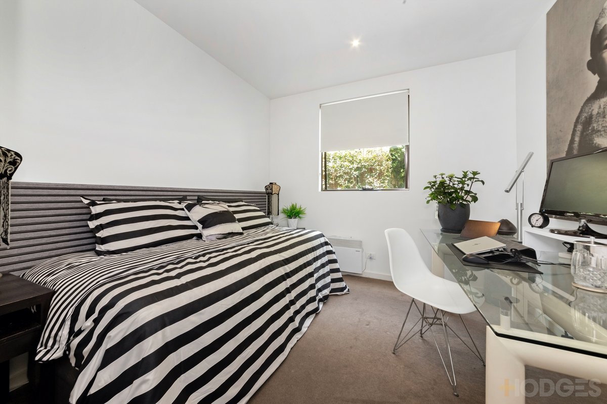 6 / 18 Warleigh Grove Brighton - Residential for sale