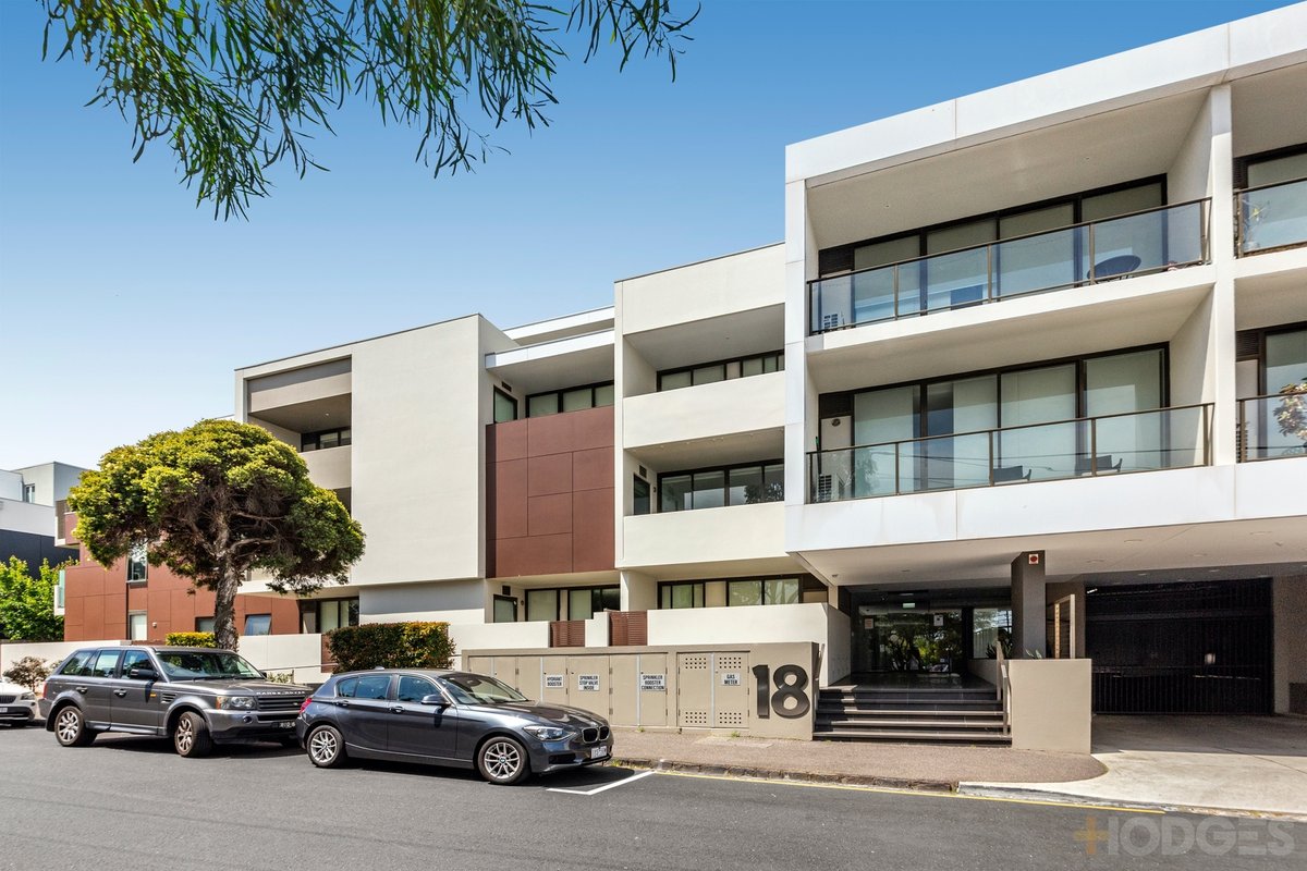 6 / 18 Warleigh Grove Brighton - Residential for sale