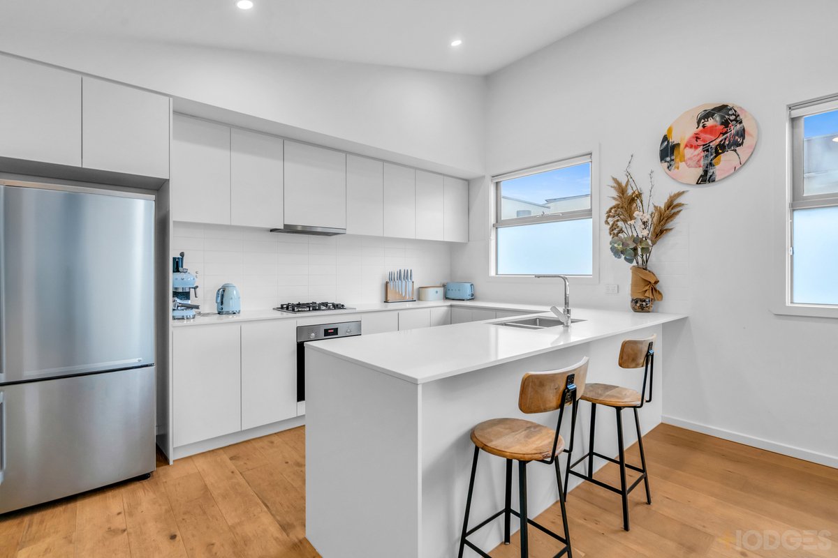 6 / 19 Reeve Court Cheltenham - Residential for sale