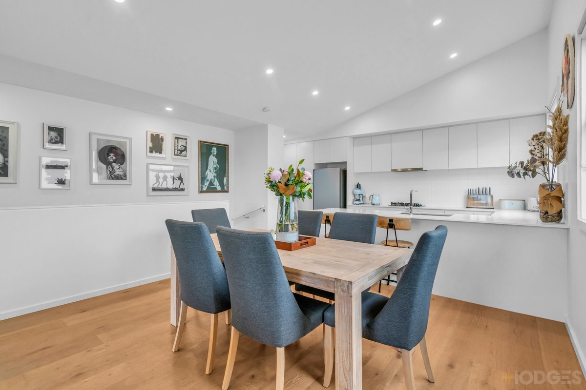 6 / 19 Reeve Court Cheltenham - Residential for sale