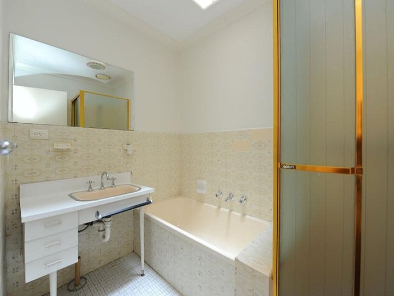 6 / 2 Fyans Street YARRAVILLE - Residential for sale
