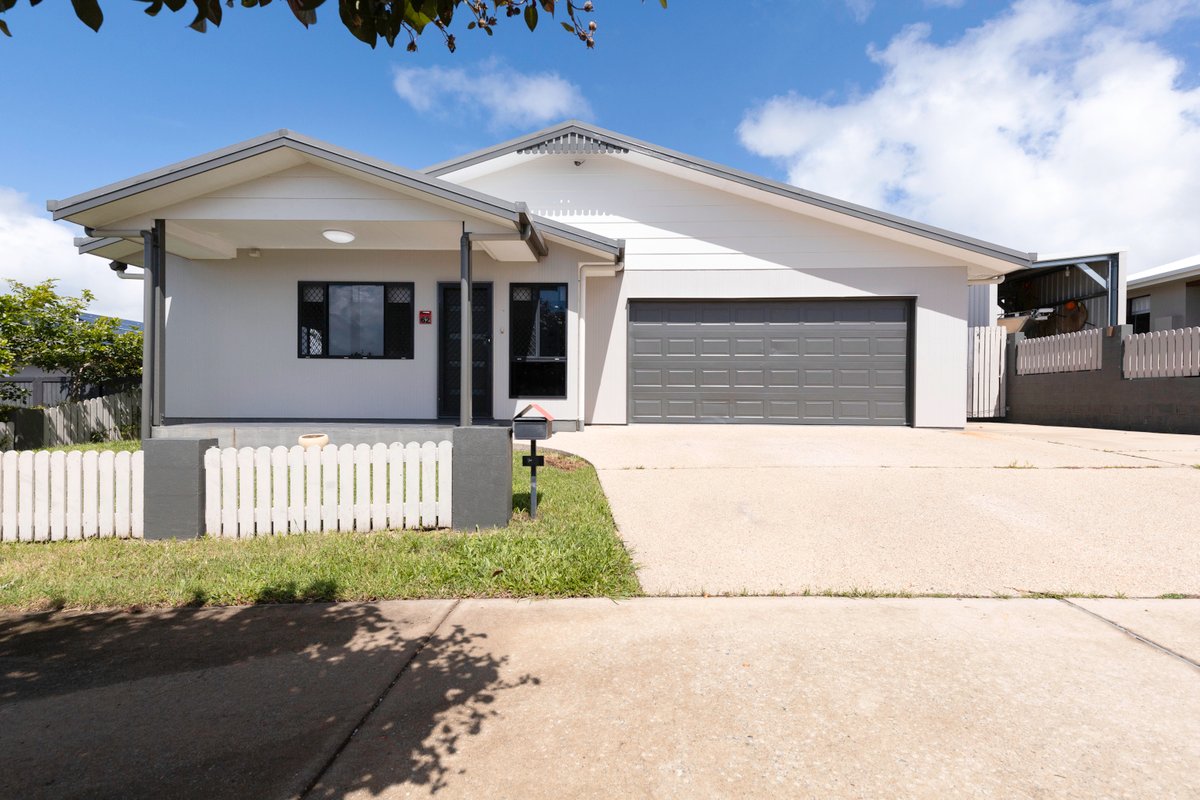 62 Montgomery Street, RURAL VIEW QLD 4740