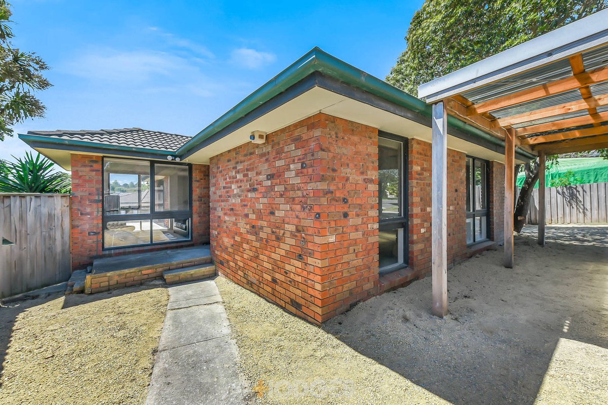62 Saxonwood Drive Narre Warren - Residential for sale