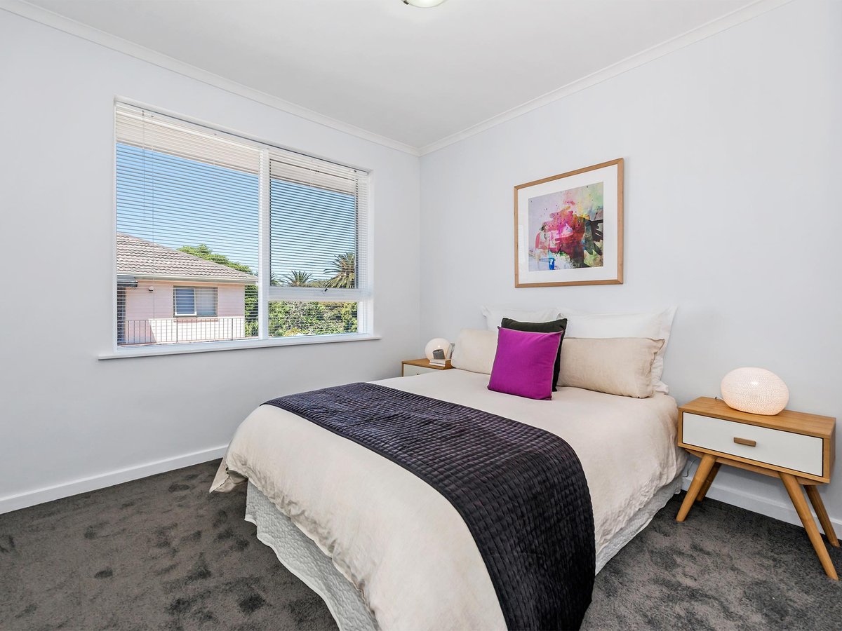 6 / 21 Royal  Avenue GLEN HUNTLY - Residential for sale
