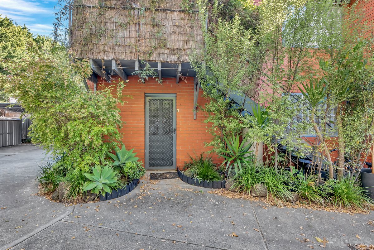 6 / 224 Nepean Highway Parkdale - Residential for sale