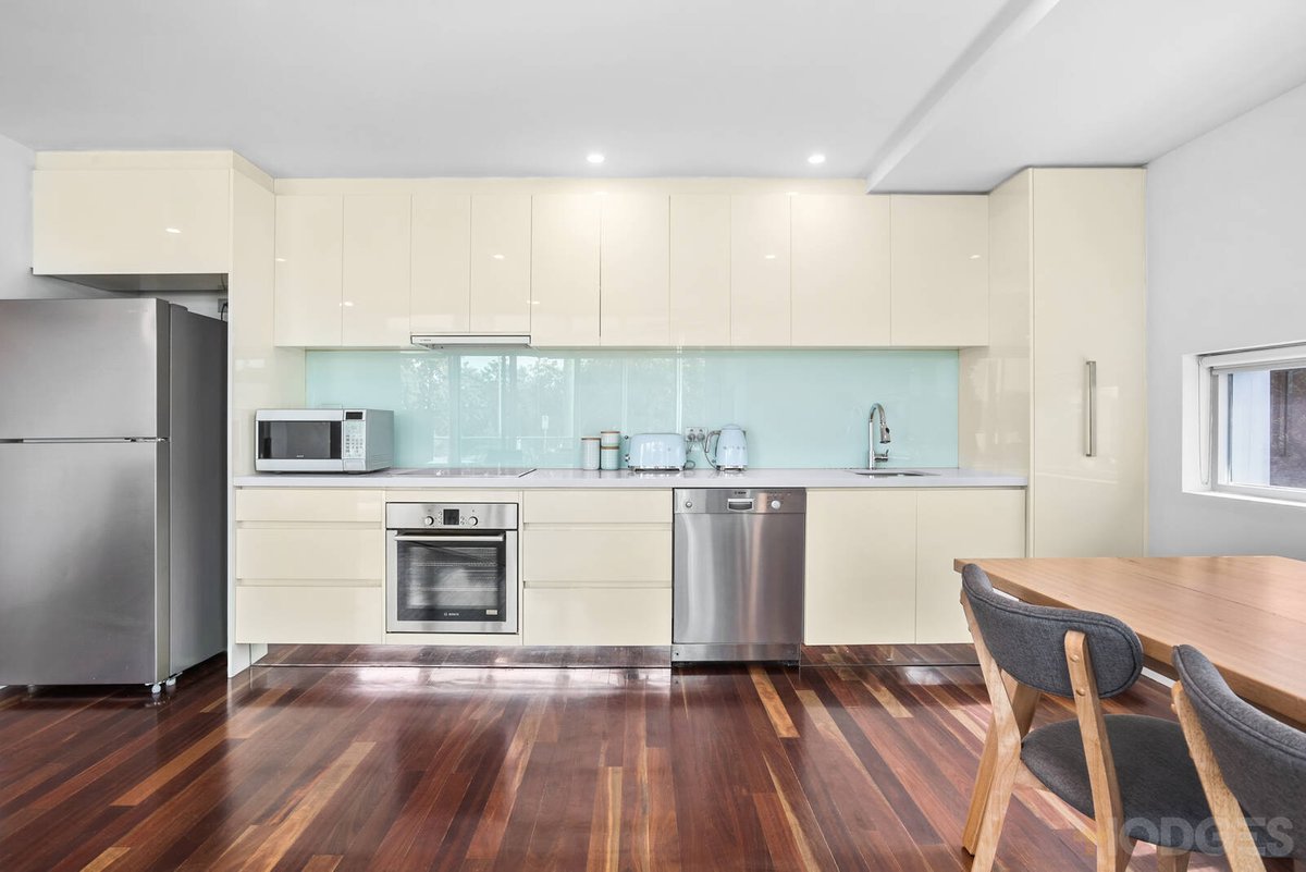 6 / 25-27 Nepean Highway Aspendale - Residential for sale