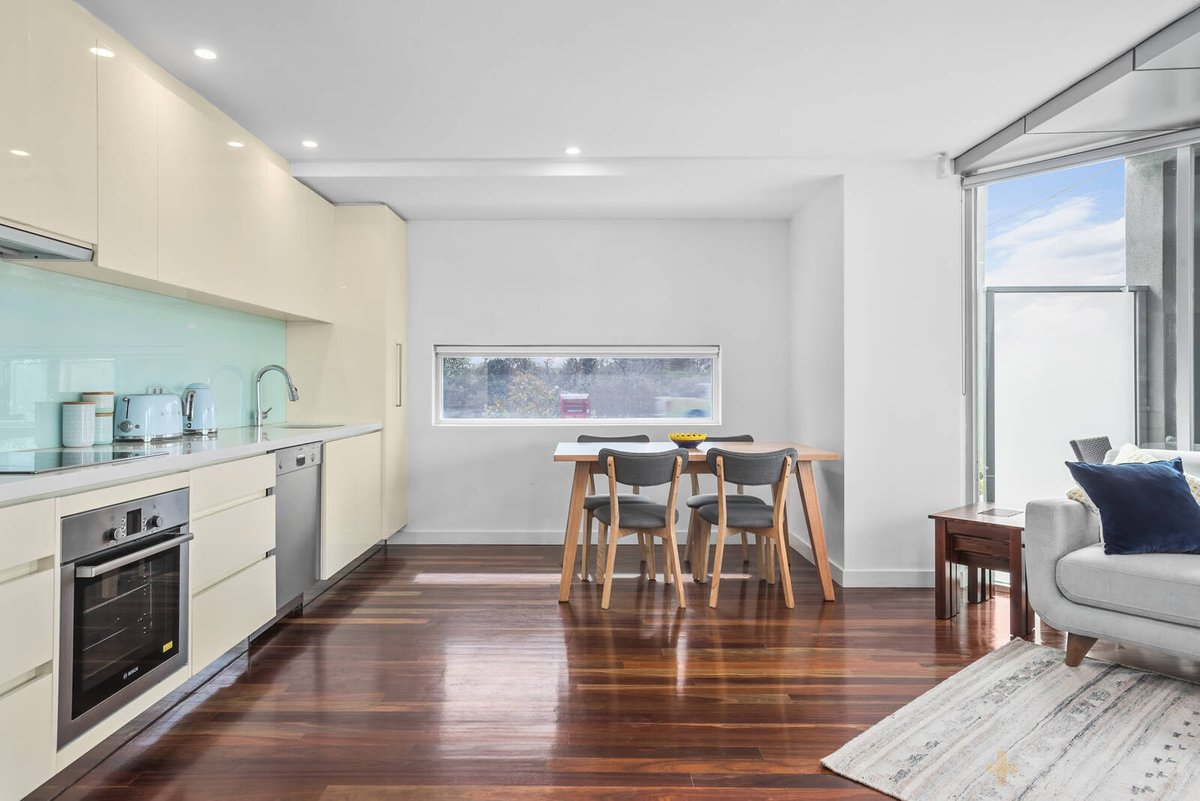 6 / 25-27 Nepean Highway Aspendale - Residential for sale