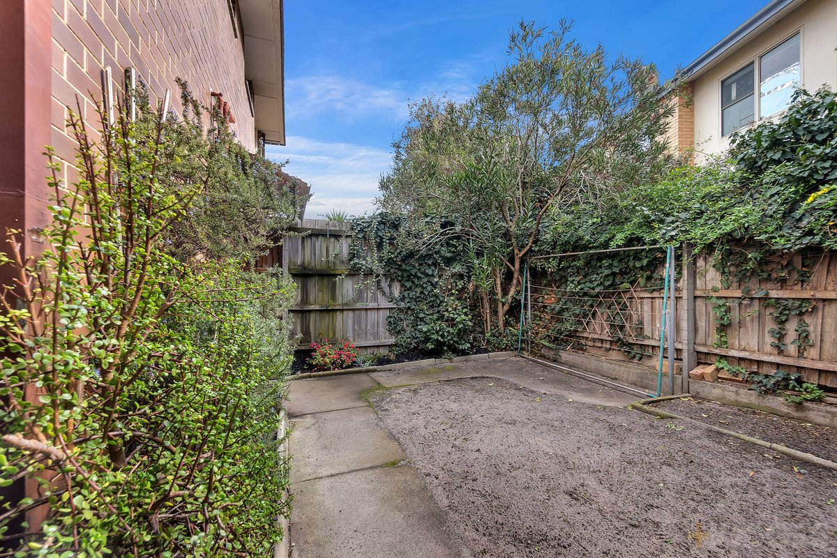 6 / 25 Ti Tree Grove Parkdale - Residential for sale