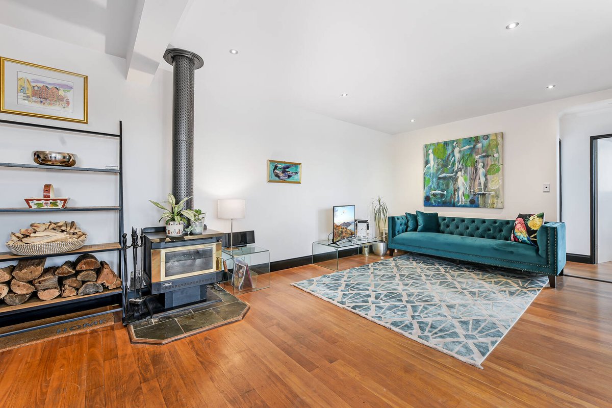 6 / 298-300 Nepean Highway SEAFORD - Residential for sale