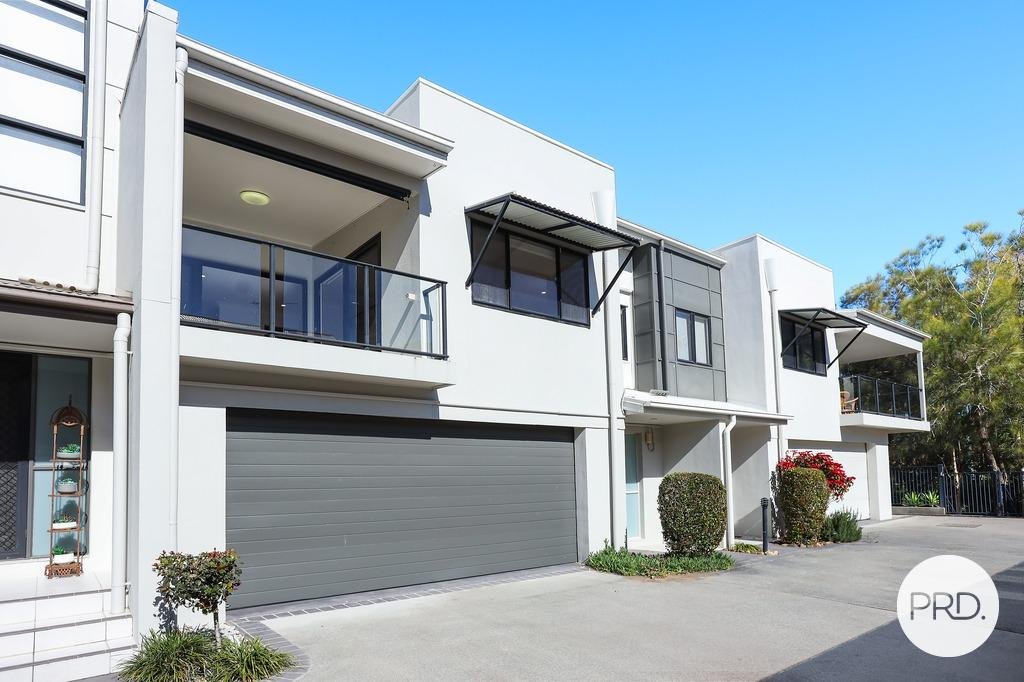 6/35 Harley Street, LABRADOR QLD 4215