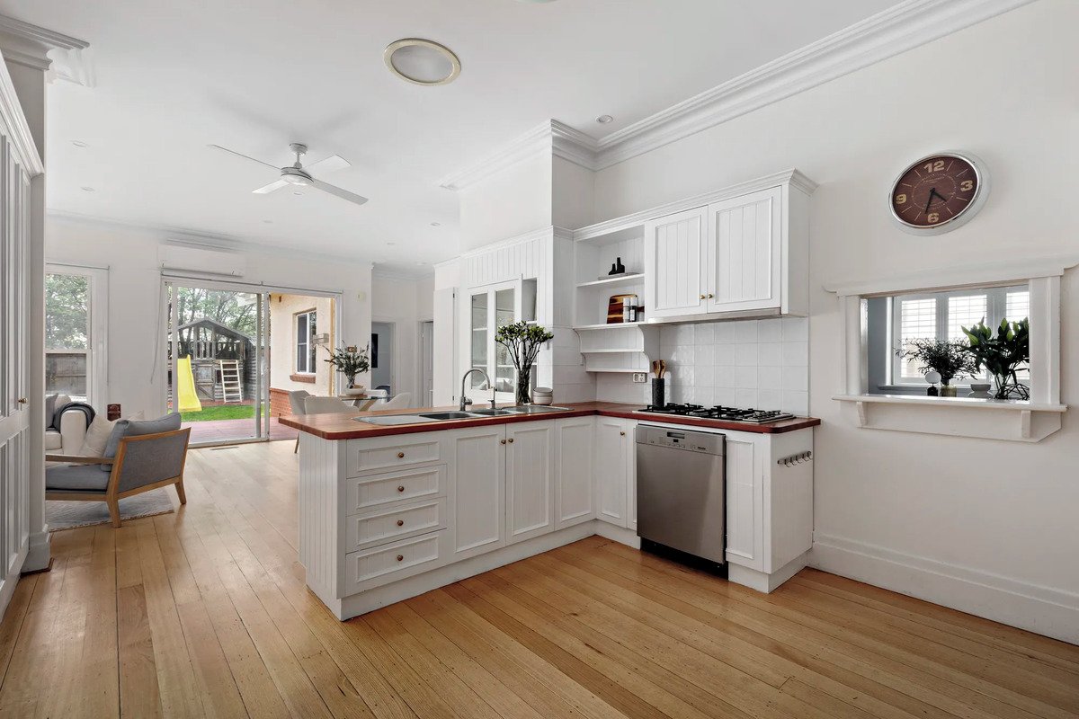 636 Hampton Street Brighton - Residential for lease
