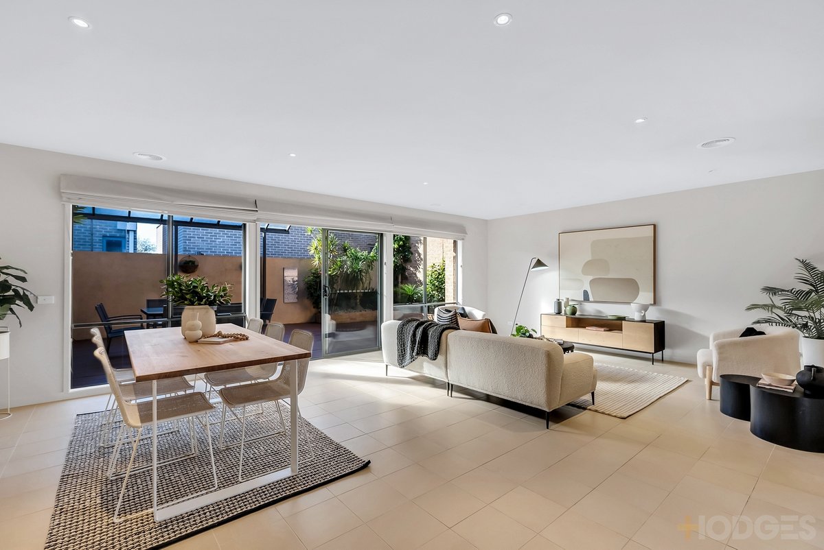 6 / 39 Brownfield Street Mordialloc - Residential for sale
