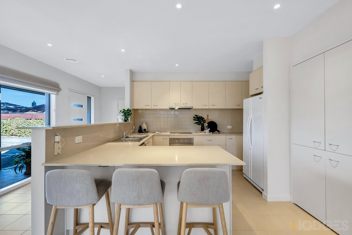 6 / 39 Brownfield Street Mordialloc - Residential for sale