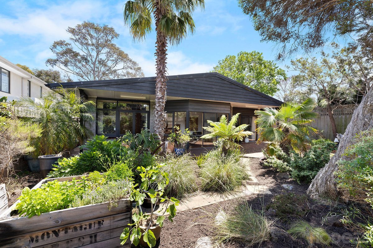 64 Haydens Road Beaumaris - Residential for sale