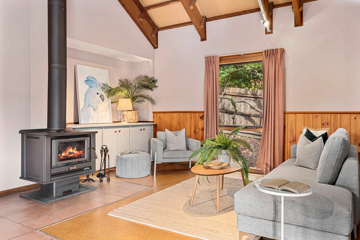 64 James Cook Drive Wandana Heights - Residential for sale