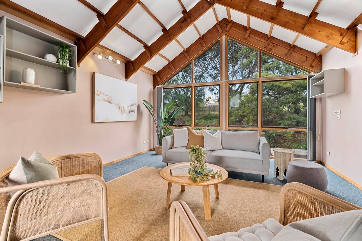 64 James Cook Drive Wandana Heights - Residential for sale