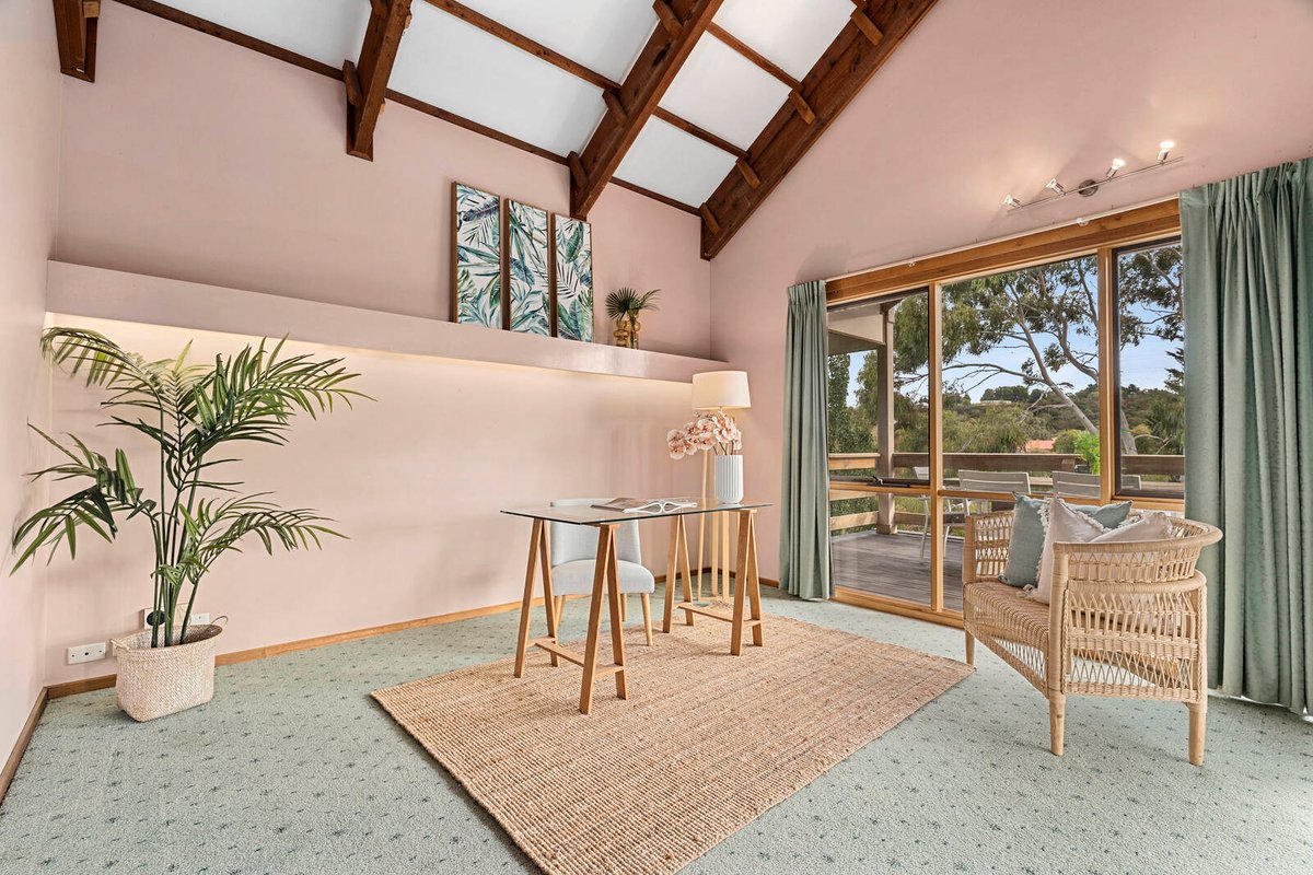64 James Cook Drive Wandana Heights - Residential for sale