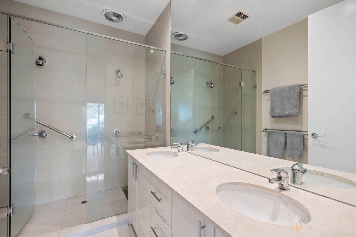 6 / 427 Beach Road Beaumaris - Residential for sale