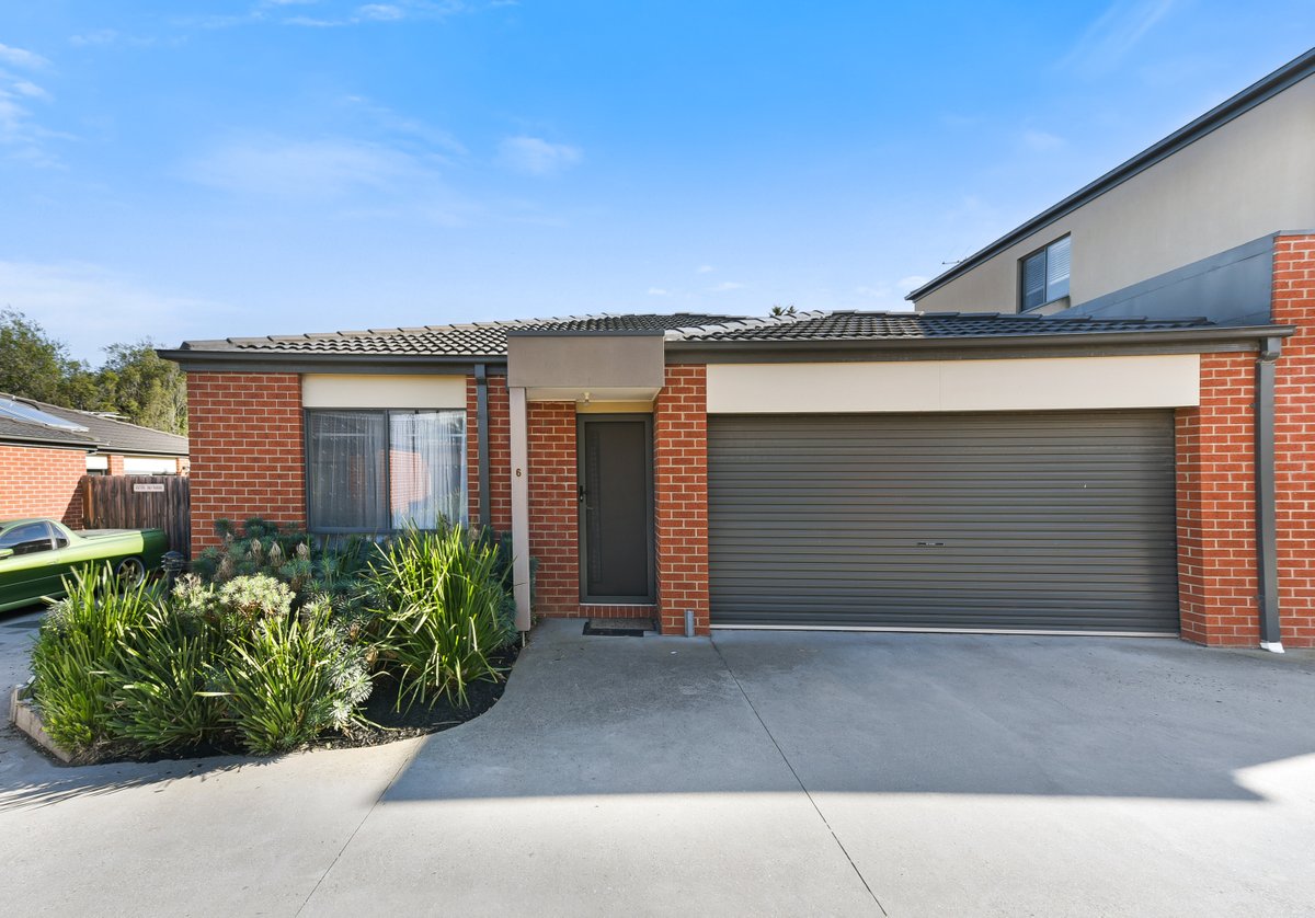 6 / 48 Broderick Road Carrum Downs - Residential for sale