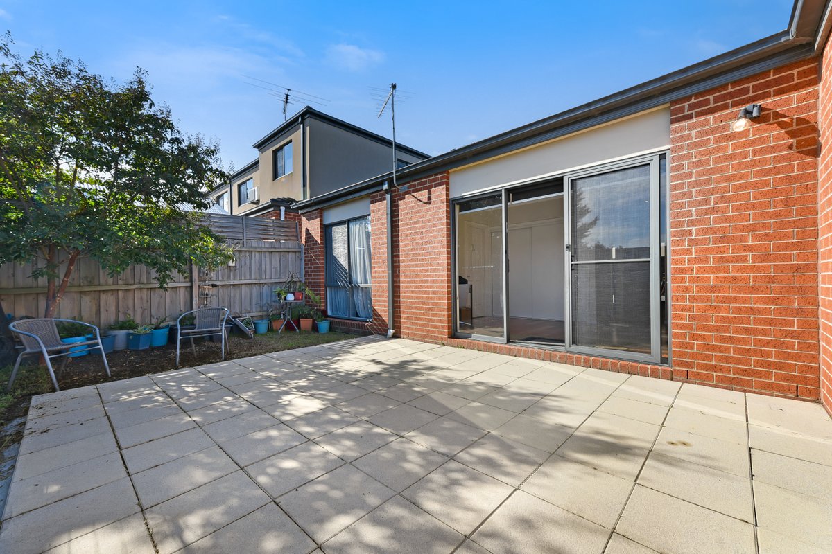 6 / 48 Broderick Road Carrum Downs - Residential for sale