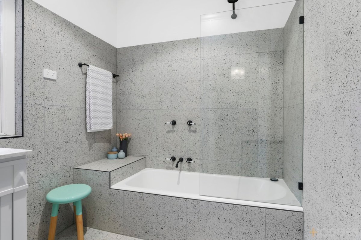 6 / 500-506 Glen Huntly Road Elsternwick - Residential for sale