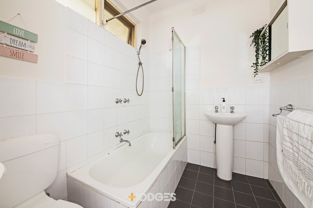 6/54 Narong Road Caulfield North - Residential for sale