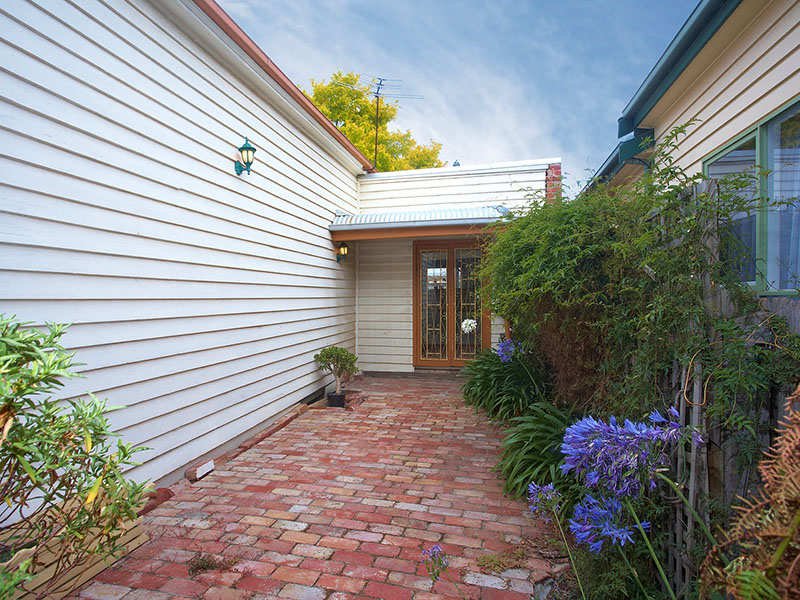 66 Queensville Street KINGSVILLE - Residential for sale