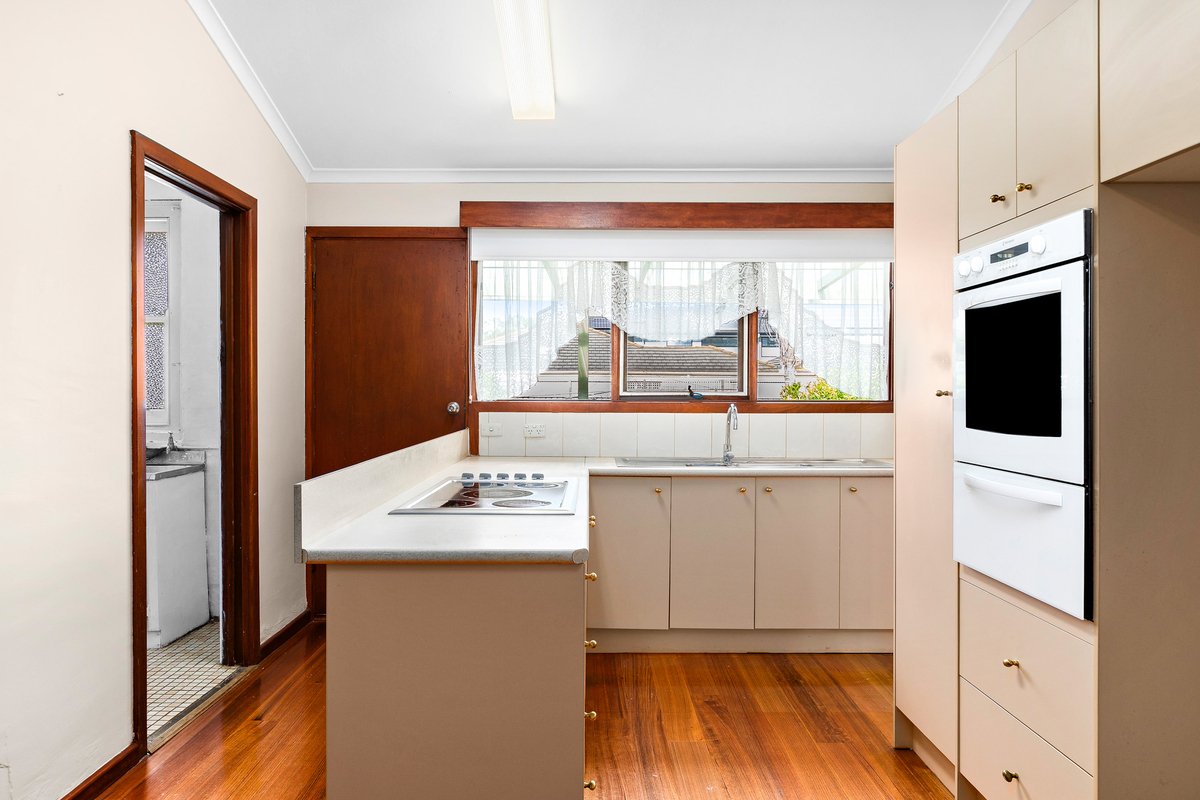 669 Hawthorn Road Brighton East - Residential for lease