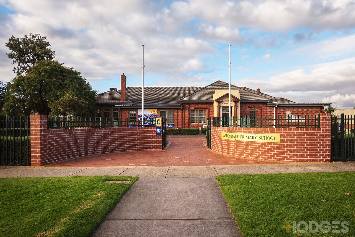 67 Larnook Crescent Aspendale - Residential for sale