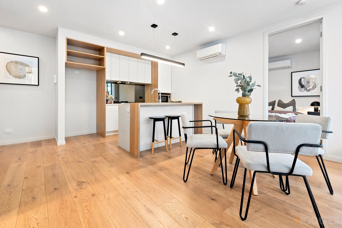 6 / 7 Toward Street Murrumbeena - Residential for sale
