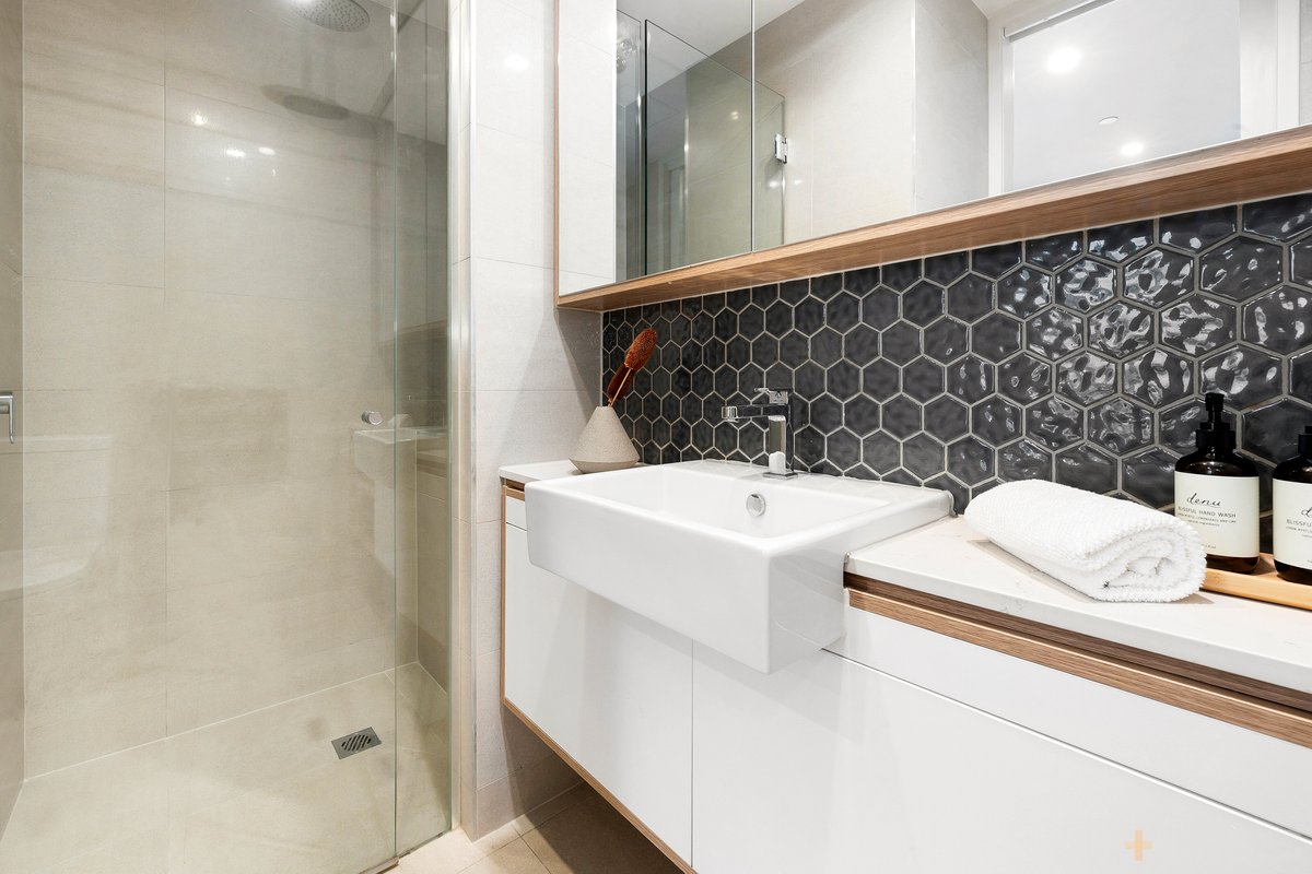 6 / 7 Toward Street Murrumbeena - Residential for sale