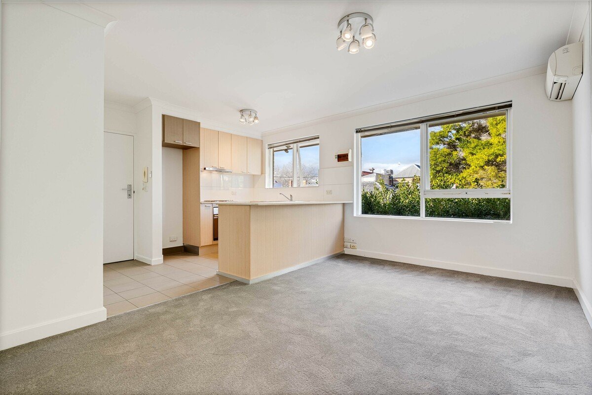 6 / 79 Yarra Street Abbotsford - Residential for lease