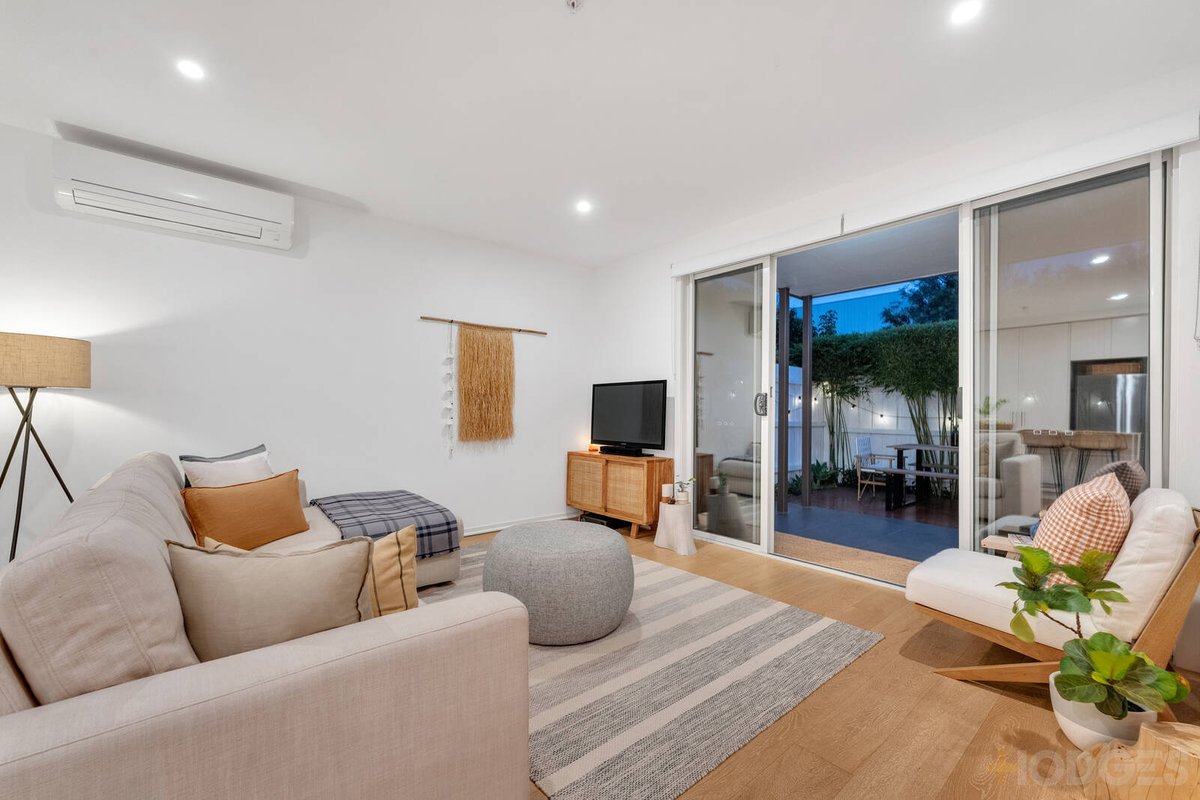 6 / 8 Maury Road Chelsea - Residential for sale