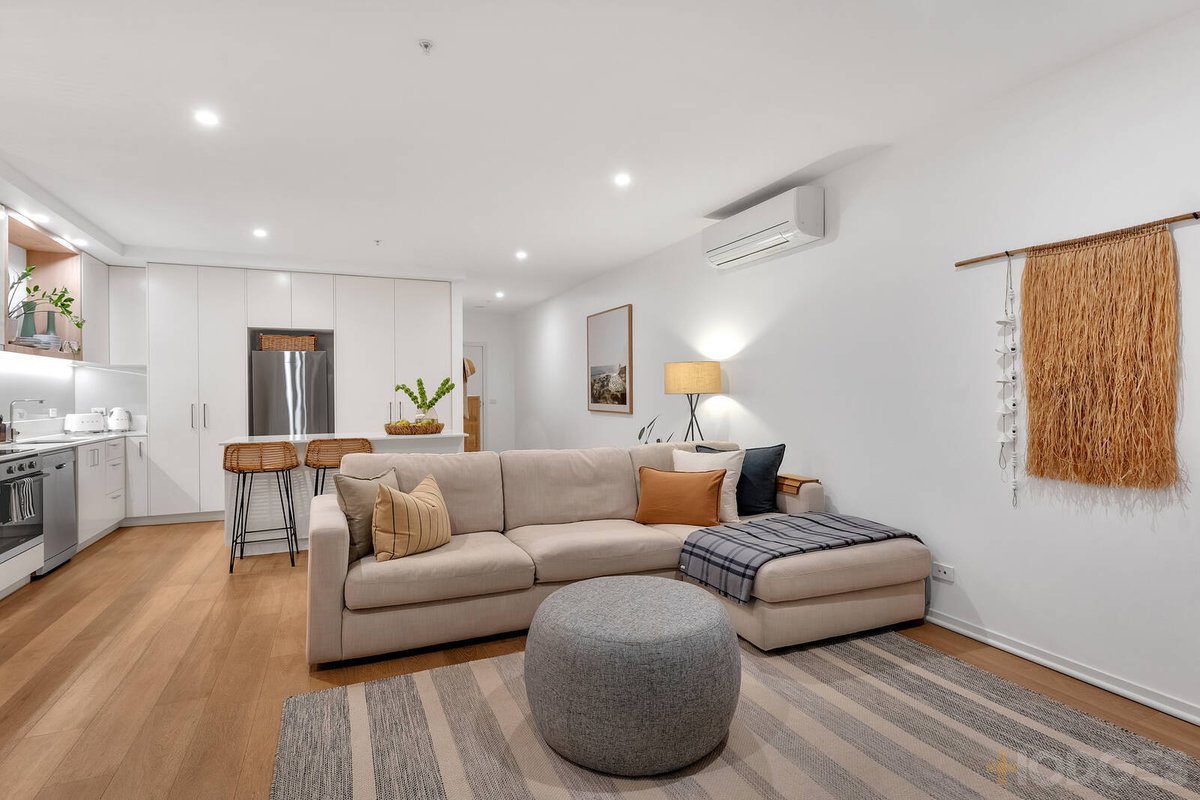 6 / 8 Maury Road Chelsea - Residential for sale