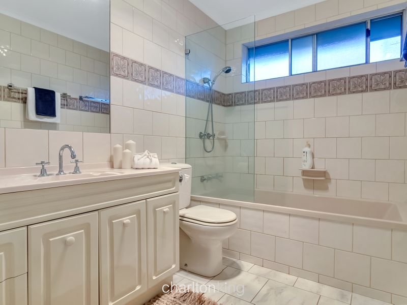 69 Sherbrooke Avenue OAKLEIGH SOUTH - Residential for sale
