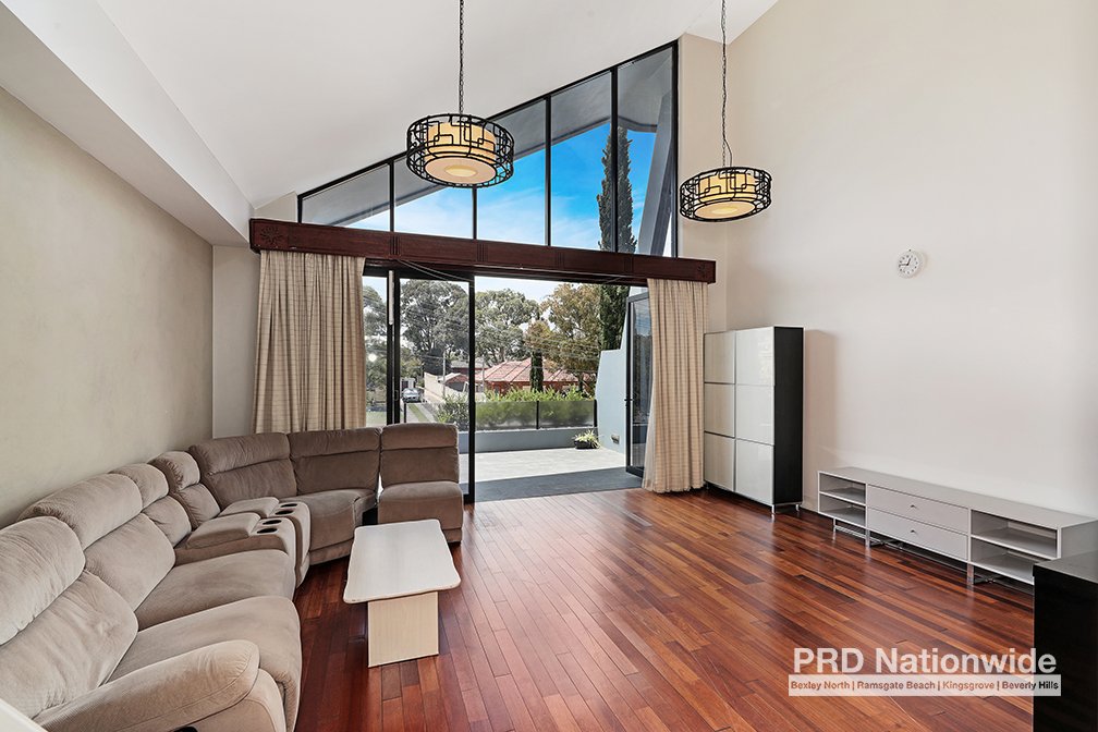6A Rogers Street, ROSELANDS NSW 2196