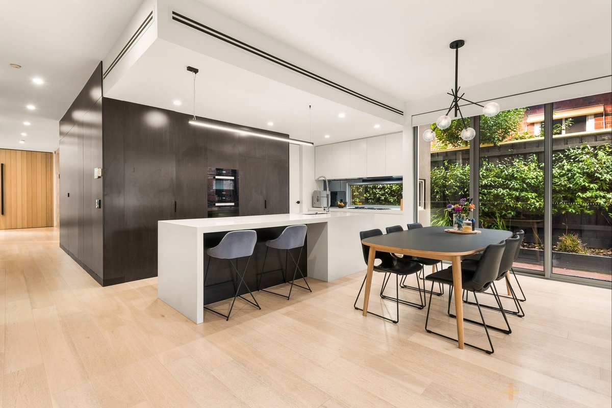 6B Oak Crescent Caulfield North - Residential for sale