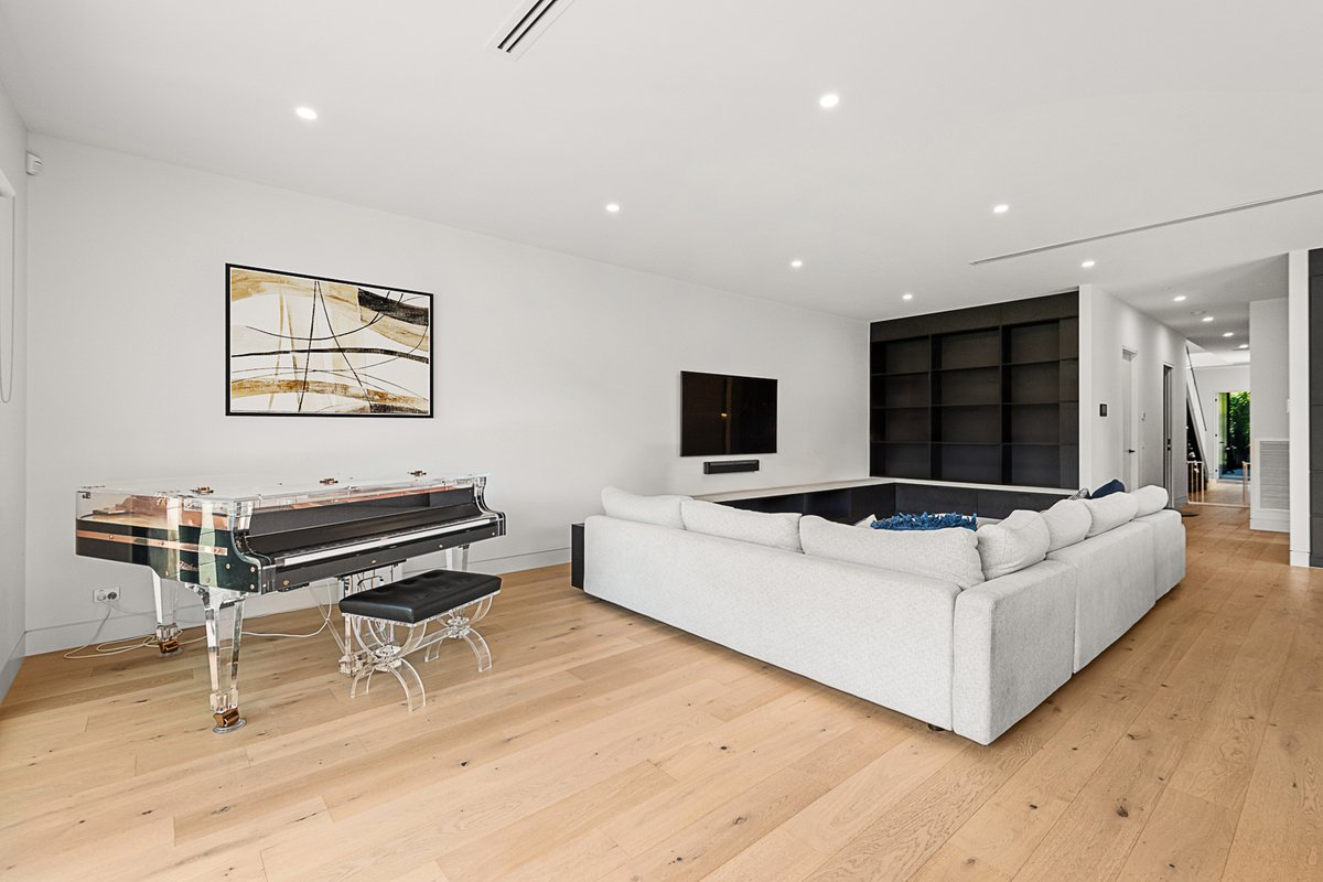 6B Parklands Crescent Brighton East - Residential for sale