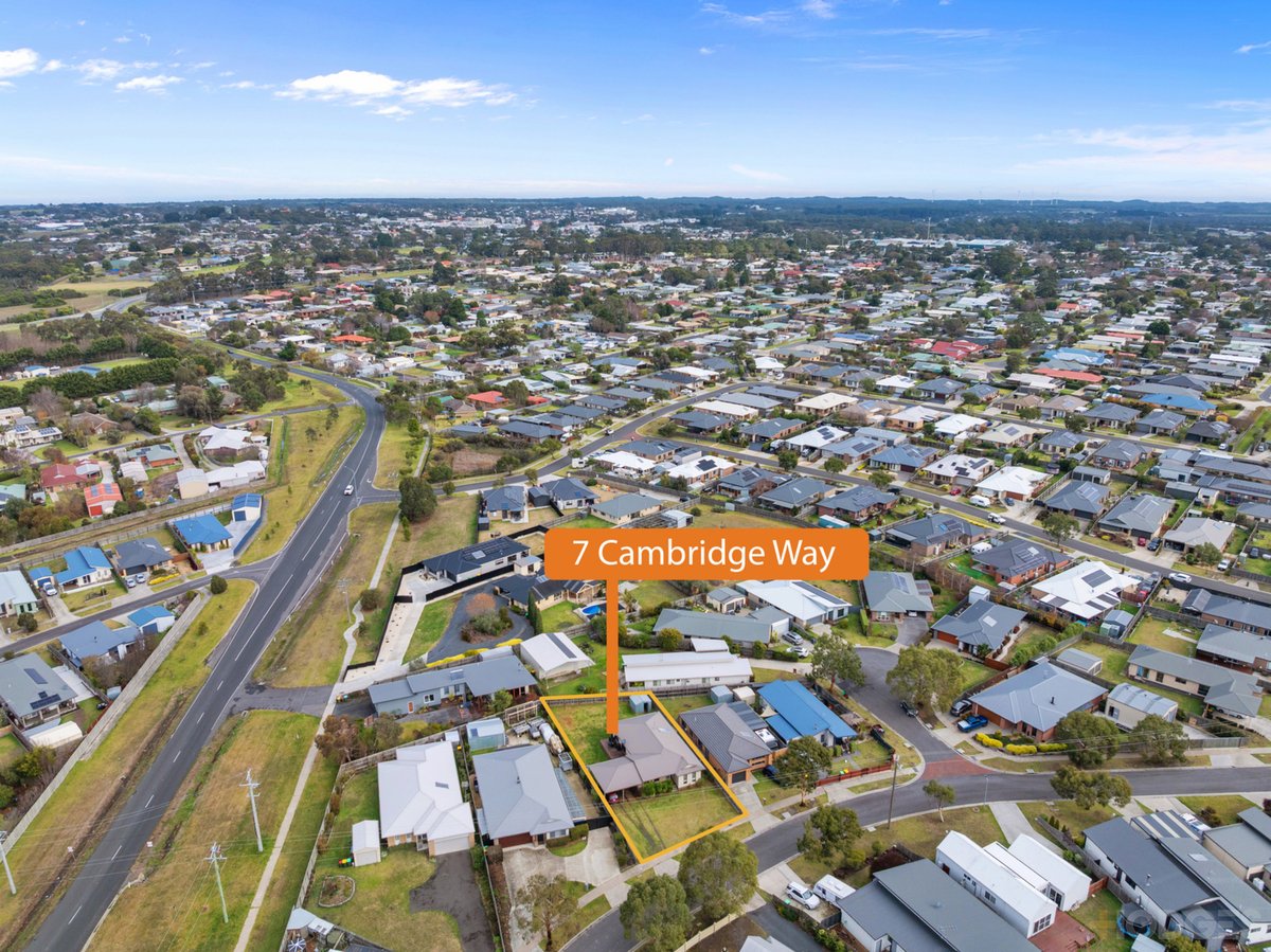 7 Cambridge Way North Wonthaggi - Residential for sale
