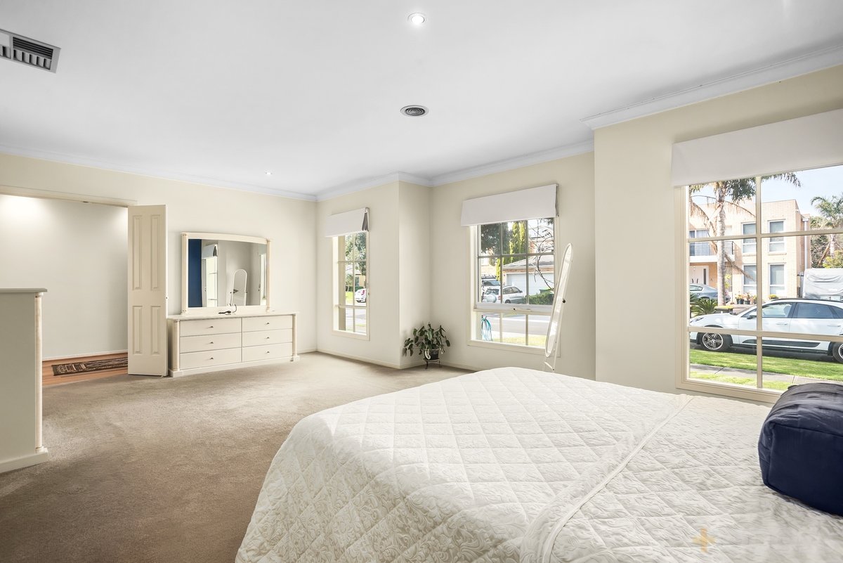 7 Carpentaria Court Aspendale Gardens - Residential for sale