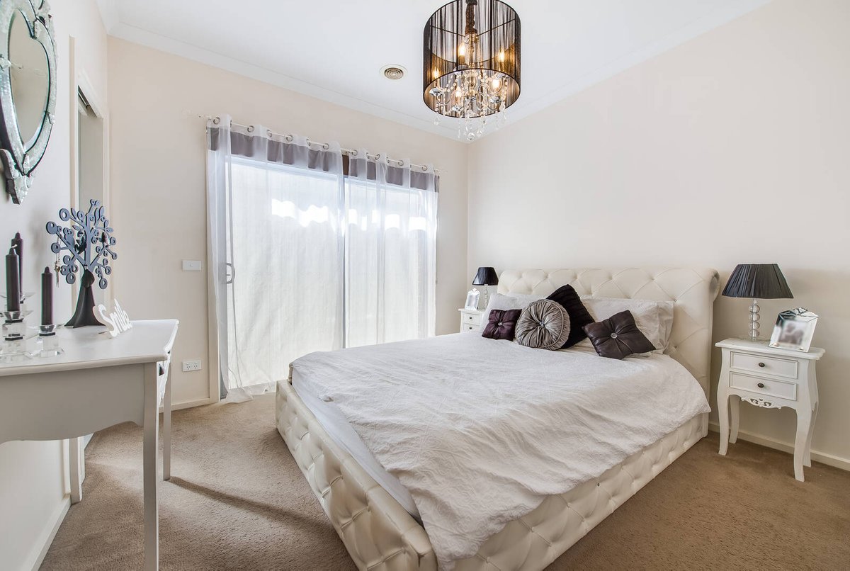 7 Chapman Drive Wyndham Vale - Residential for sale