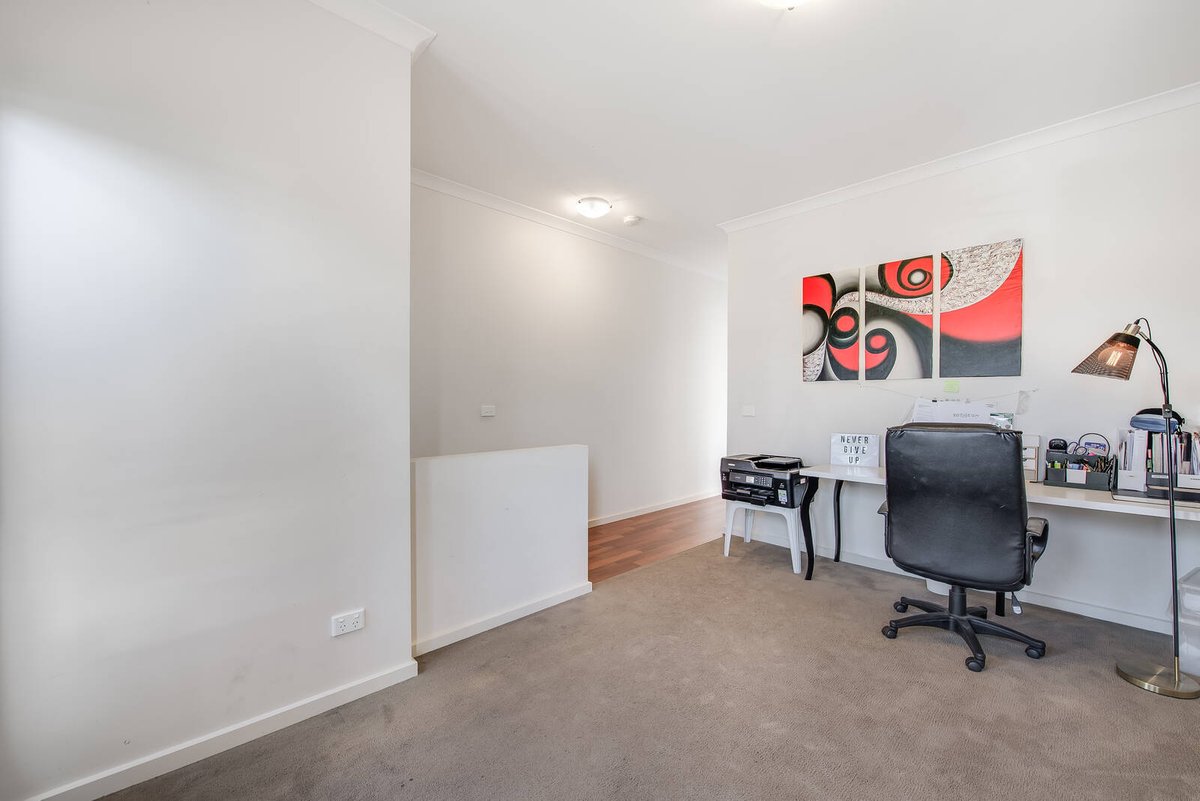 7 Chapman Drive Wyndham Vale - Residential for sale